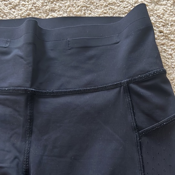 Lululemon legging size 6 - Picture 2 of 7